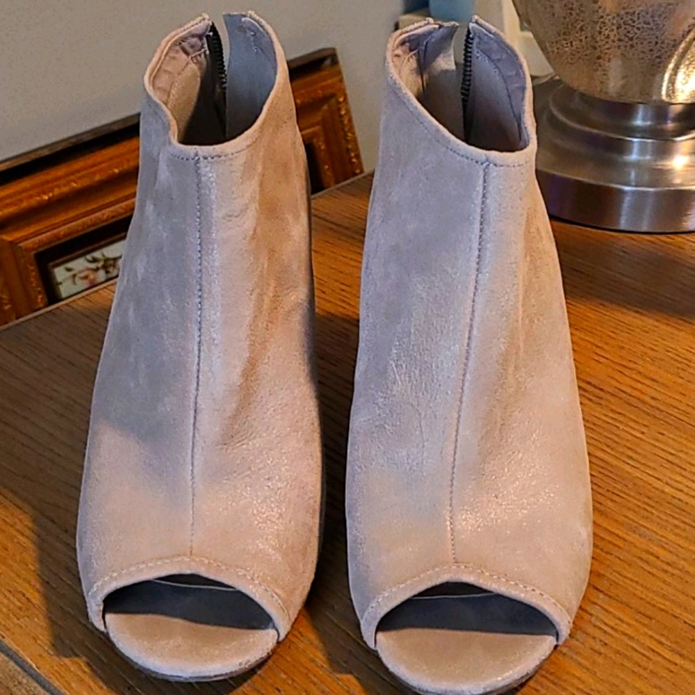 Nine West Suede peephole wedge ankle bootie